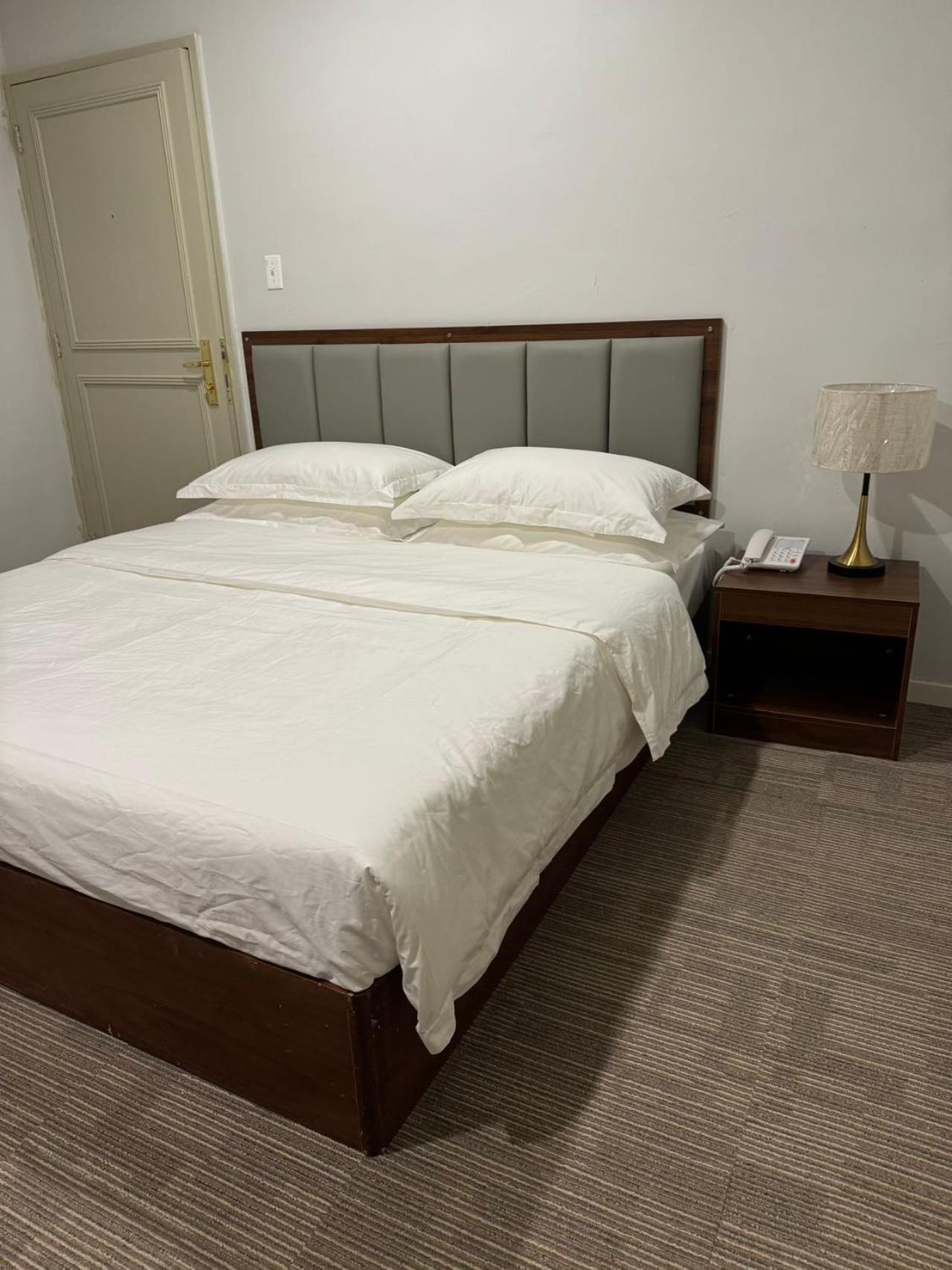 Water Bay Hotel Saipan غارابان المظهر الخارجي الصورة